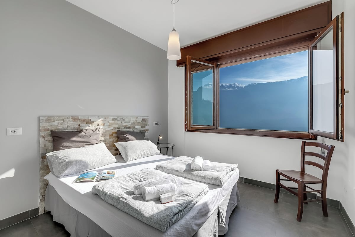 Family Apartment, Multiple Bedrooms (Casa Dei Nonni Tremosine 2)