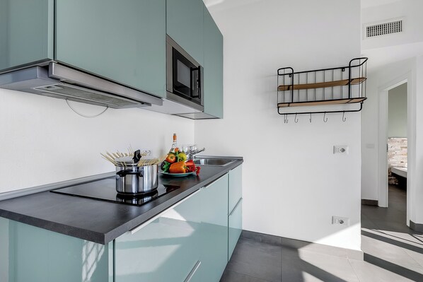 Fridge, microwave, stovetop, electric kettle