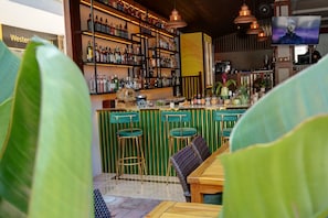 Bar (en el alojamiento)