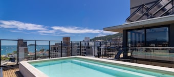 Studios in Building With Swimming Pool in Jurere - SOT