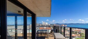 儲物室帶游泳池的公寓 - SOT