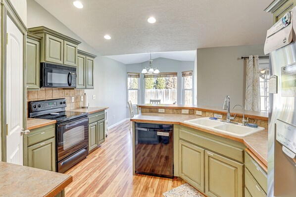 Interior - 1 Mi to Boise Towne Square: Home w/ Patio! (Boise)