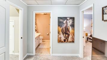 Apartment (1 Bedroom) | Interior