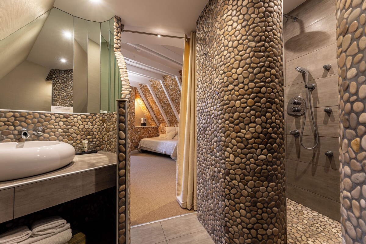 MINI SUITE TRIPLE