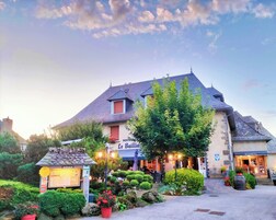 Fachada da propriedade