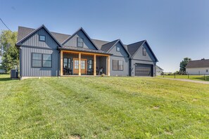 House (5 Bedrooms) | Interior