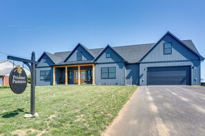 House (5 Bedrooms) | Interior