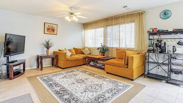 Hus (3 Bedrooms) | Boendets fasad