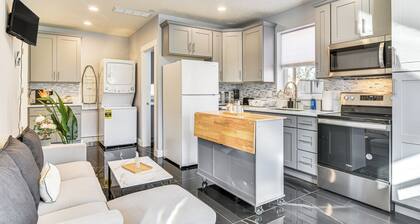 8 Mi to Dtwn Pdx: Unique Pet-friendly Home!