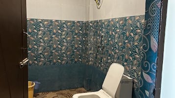 Deluxe Double Room, Mountain View | Bathroom