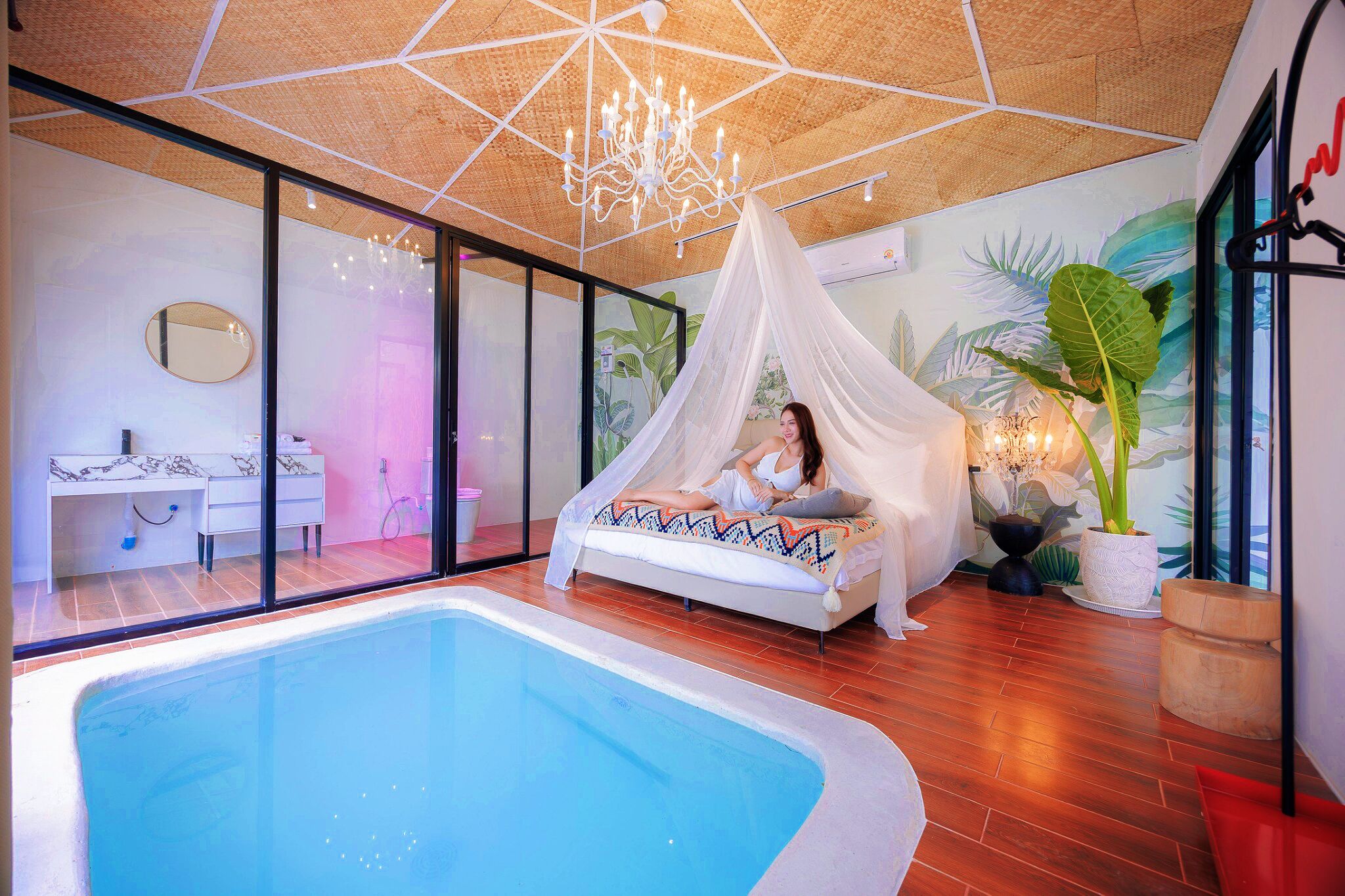 7 bedrooms, iron/ironing board, WiFi