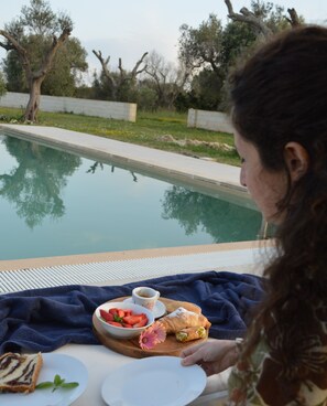 Seasonal outdoor pool, sun loungers - Tenute Masseria Notari (Borgagne)