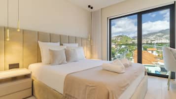 Deluxe Apartment, Balcony, Ocean View | Blackout drapes, soundproofing, iron/ironing board, free WiFi