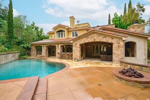 Hus | 5 soveværelser, internet