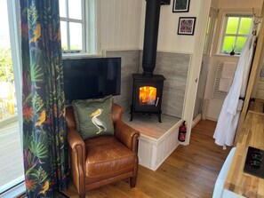 Cabin, Hill View | Living area