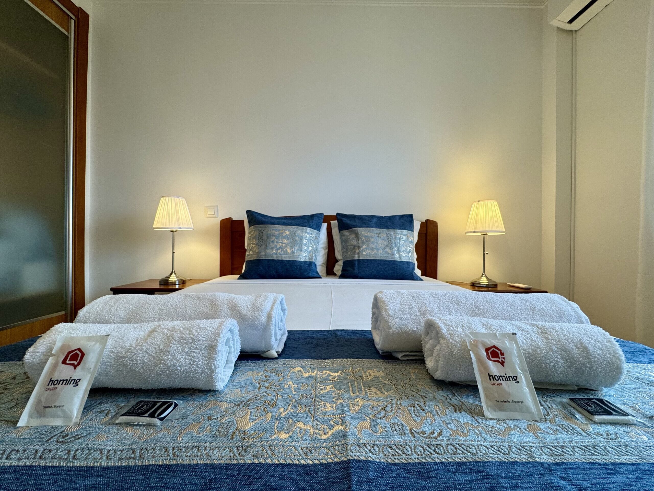 1 habitación y ropa de cama 