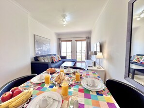 Living room - Albufeira Modern 6 With Pool by Homing (Albufeira)