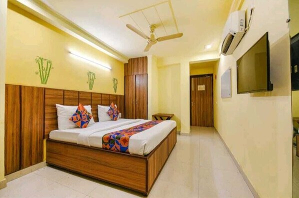 1 bedroom, laptop workspace, iron/ironing board, free WiFi