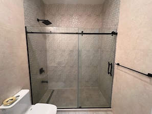 Dortoir Partagé, 1 chambre, fumeurs | Salle de bain