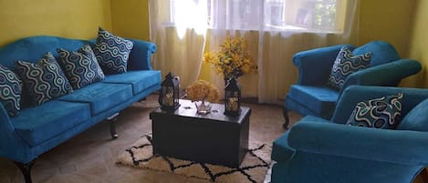 Shared Dormitory, 1 Bedroom, Smoking | Living room