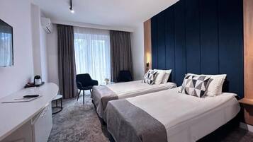 Chambre Supérieure Double ou avec lits jumeaux, vue montagne | Wi-Fi gratuit