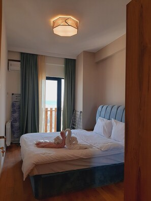 1 bedroom, in-room safe, iron/ironing board, WiFi