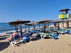 Beach towels - 5 minutes walk to the beach! 2-bedroom apartment with WiFi, AC in Calahonda (Calahonda)