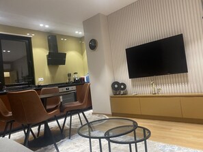 Living area - Florenc's Apartment (Farke)