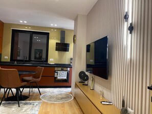 Living area - Florenc's Apartment (Farke)