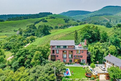 YOUTEA Holiday Villa