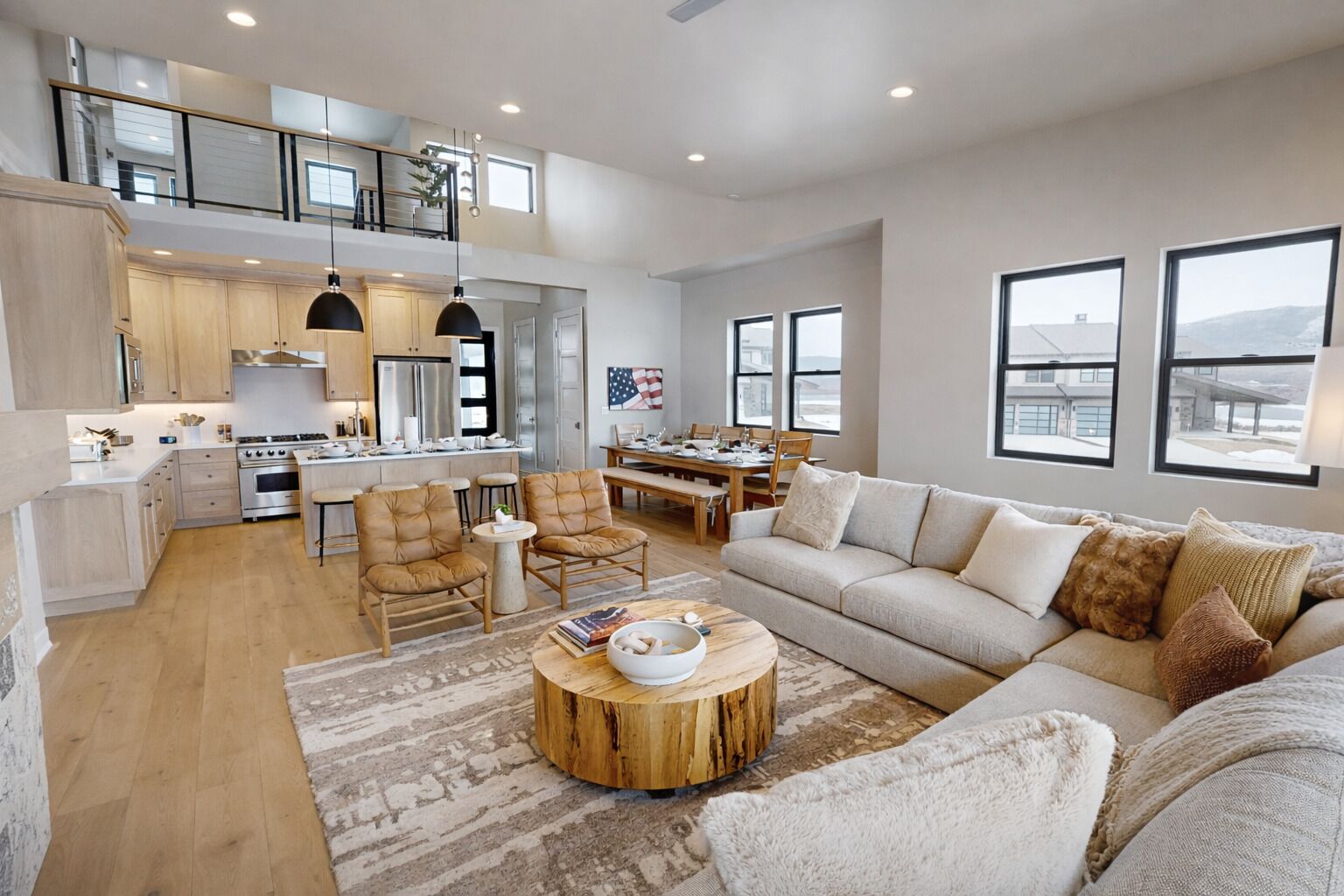 Condo, 4 Bedrooms | Living area | Smart TV
