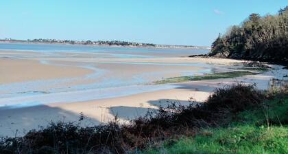 New house 5 minutes from the beach