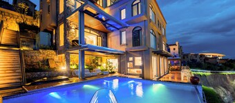 Dali Mermaid Sea View Resort Hotel