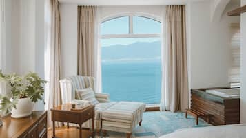 Phòng đôi phong cách cổ điển, quang cảnh biển | Minibar, trang trí khác biệt, trang bị nội thất với thiết kế riêng biệt