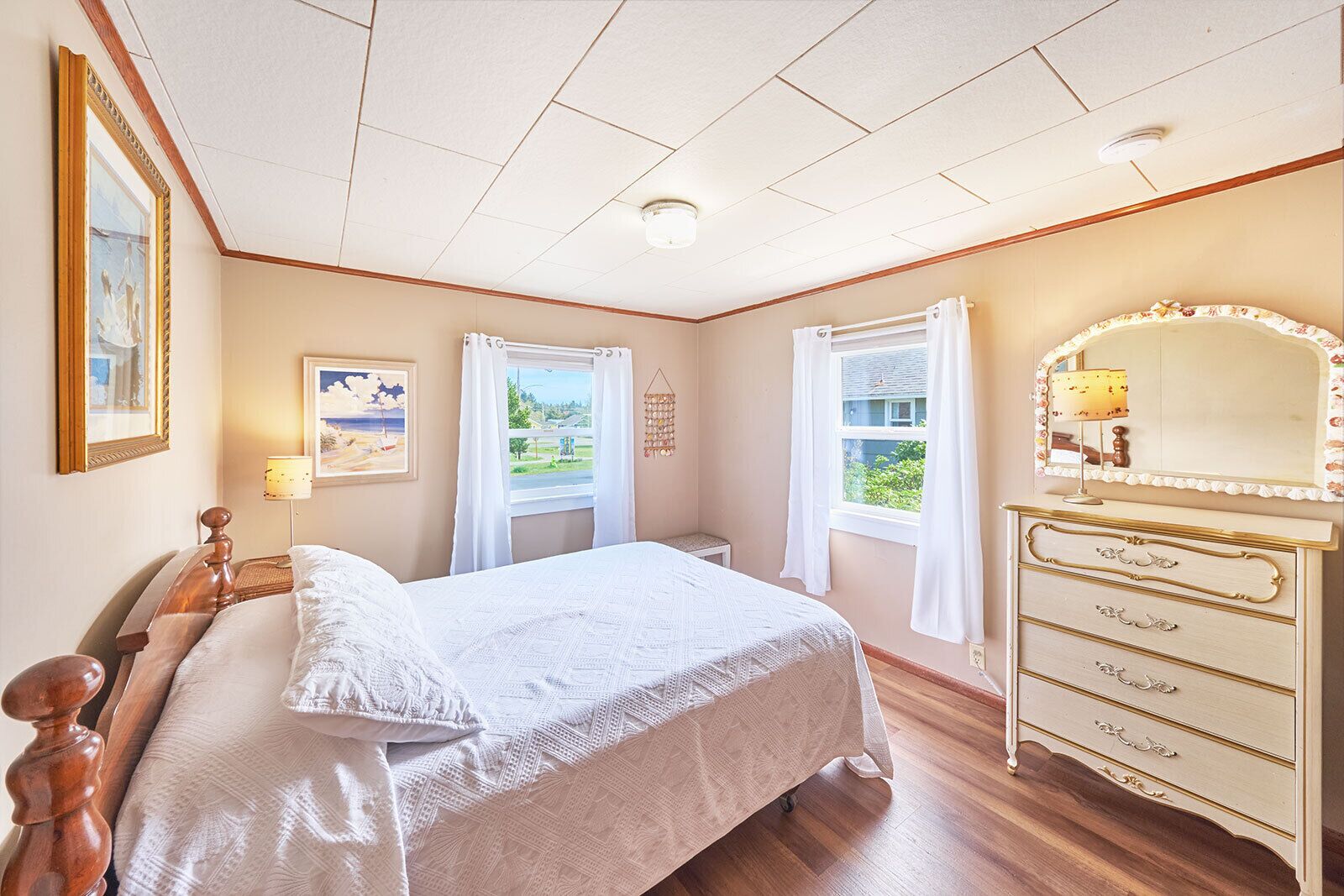 2 Schlafzimmer, Reisekinderbett, kostenloses WLAN, Bettwäsche