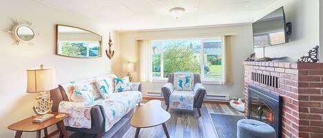 Una Smart TV, una chimenea