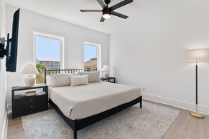 6 bedrooms, iron/ironing board, WiFi, bed sheets