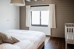 3 bedrooms, WiFi, bed sheets - Little Cottage op wandelafstand van de zee 2-6 p (Koksijde)