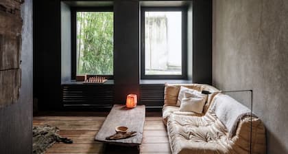 Shelter7 - a unique retreat in Ghent