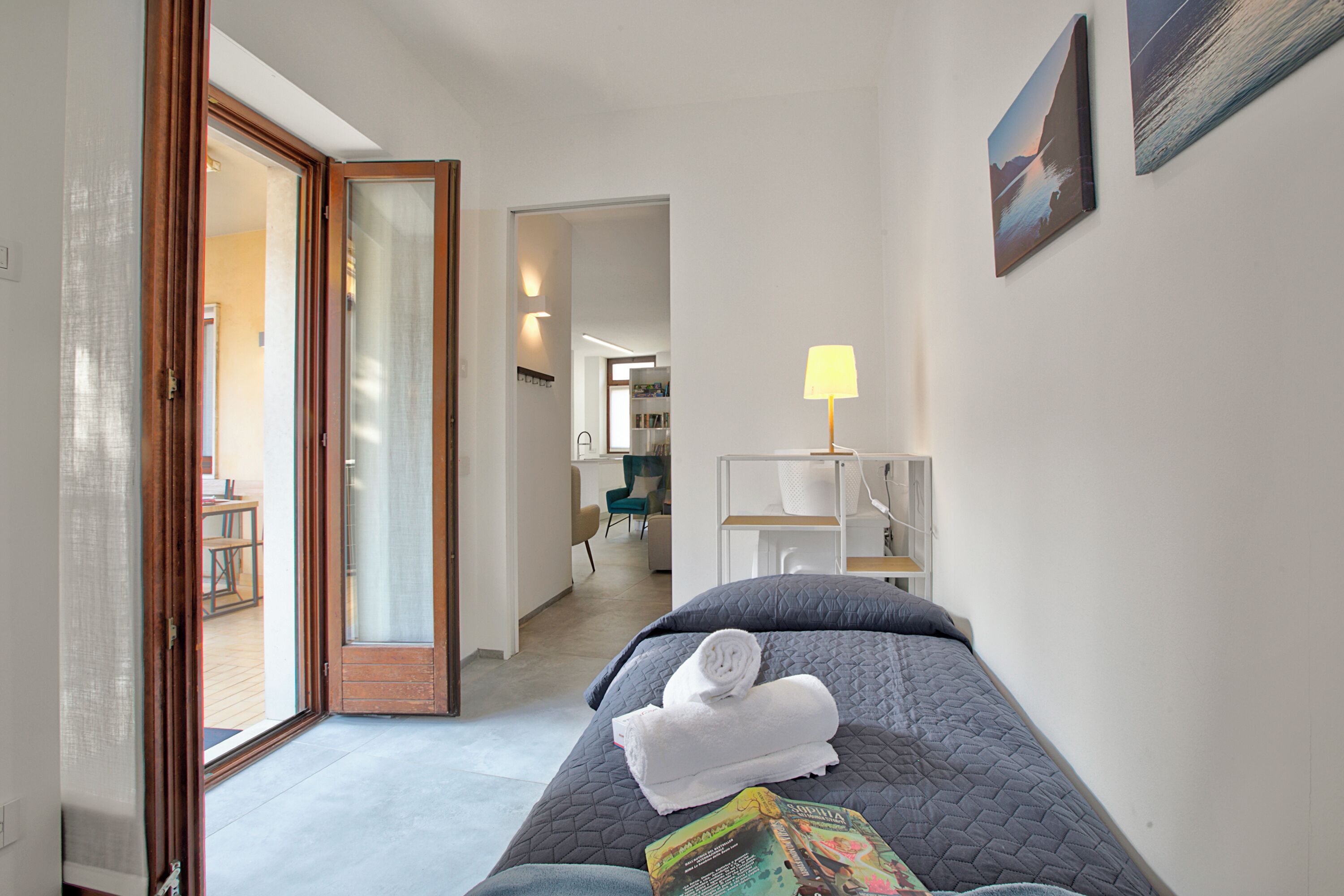 3 dormitorios, tabla de planchar con plancha, wifi gratis y ropa de cama