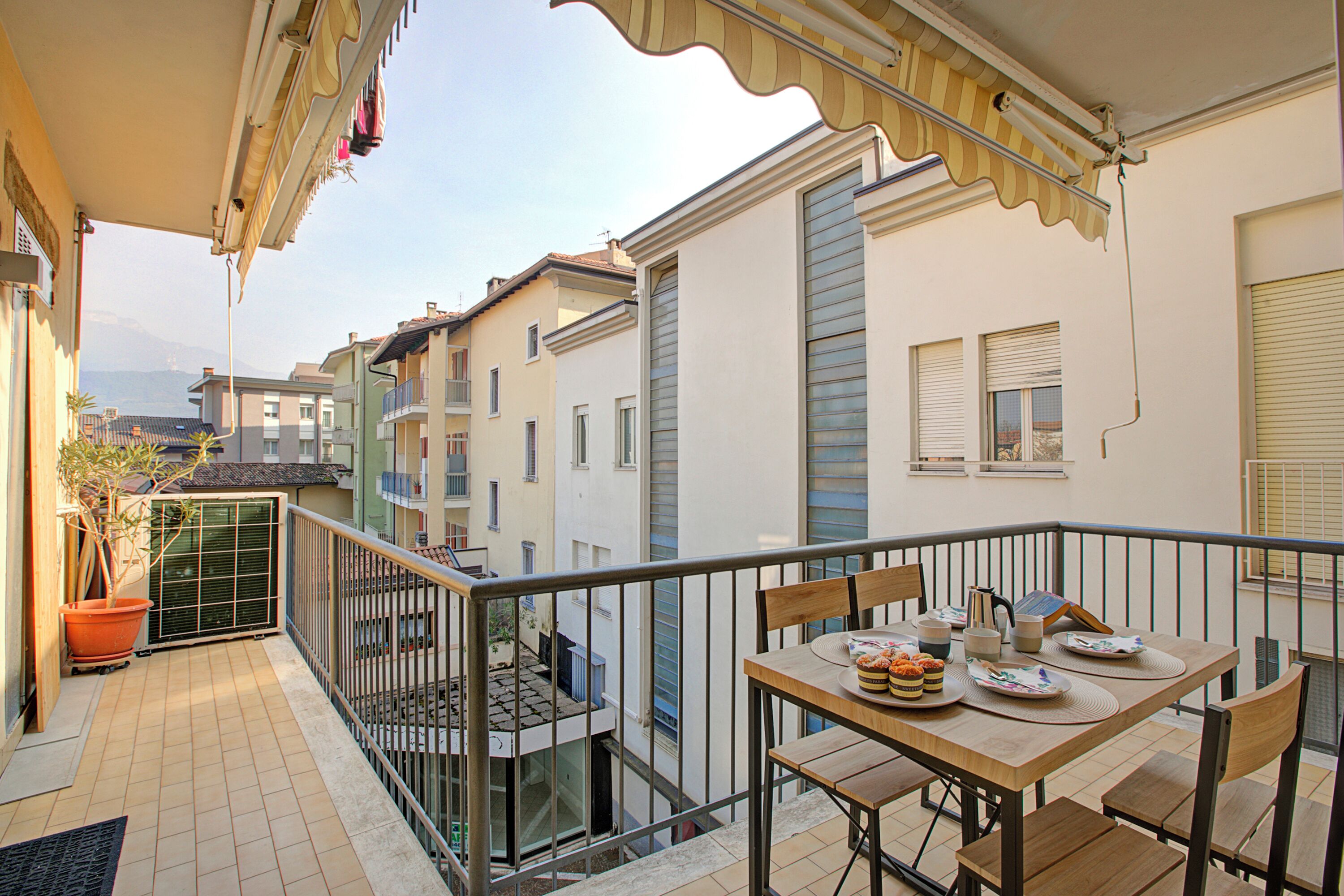 Family Apartment, Multiple Bedrooms (Quiet Oasis In Riva Heart) | Outdoor dining