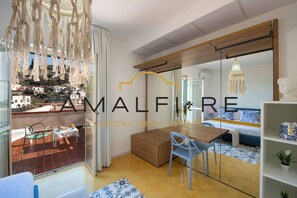 3 室のベッドルーム、アイロン / アイロン台、WiFi (無料)、ベッドシーツ