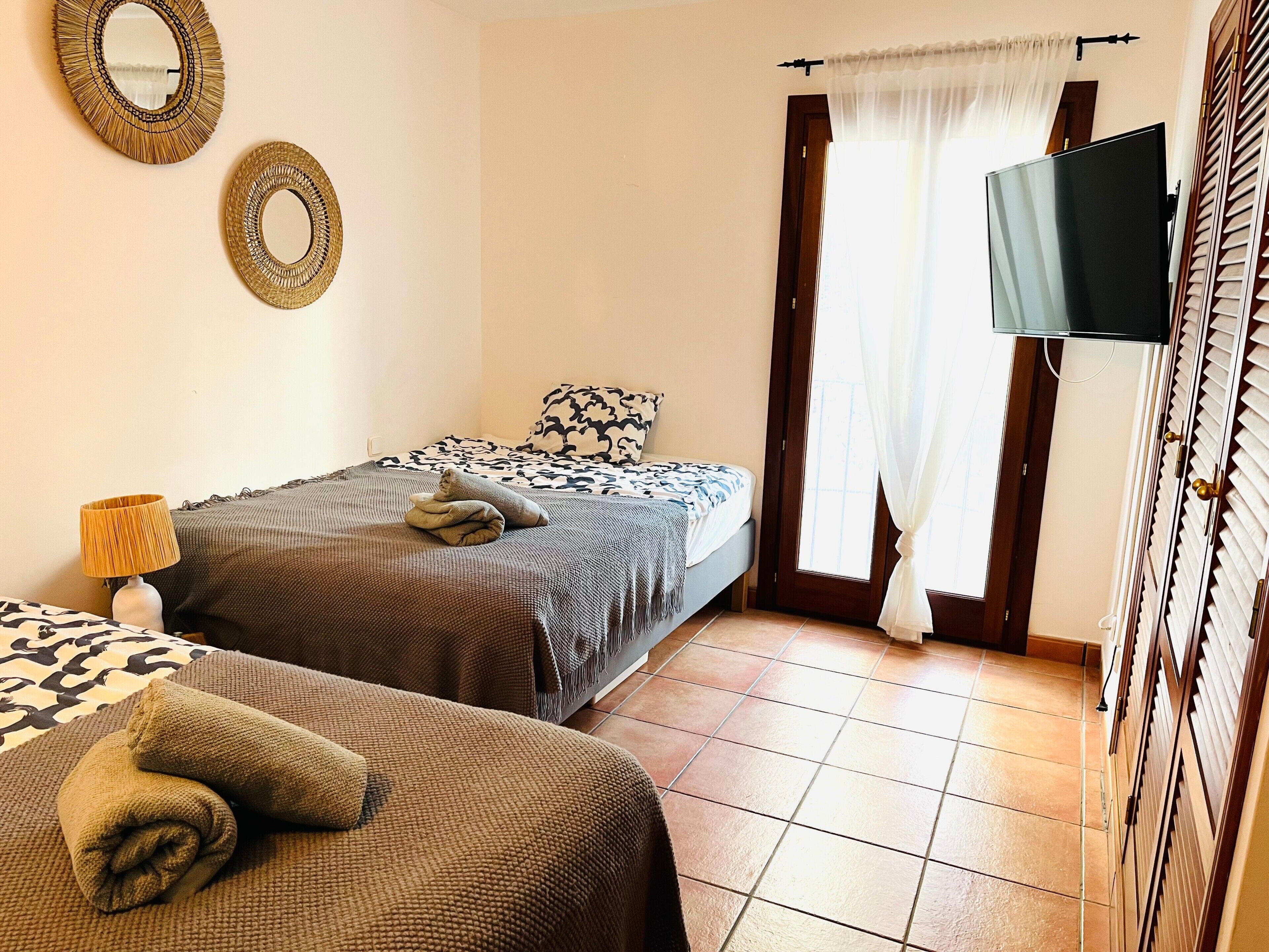 2 chambres, Wi-Fi gratuit, draps fournis