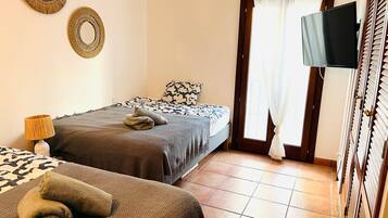 2 chambres, Wi-Fi gratuit, draps fournis