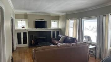 TV