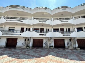 Exterior - V004 - Cargols de Mar 4 (Empuriabrava)