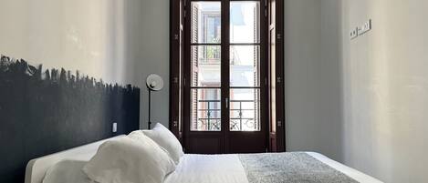 In-room safe, iron/ironing board, free WiFi, bed sheets