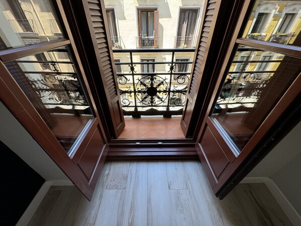 Interior - PlazaMayorSuites IX MUSEO SOROLLA (Madrid)