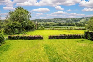 Property grounds - Luxuriously presented converted barn set in romantic private setting. (Westcott)