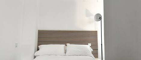 Cofres nos quartos, ferros/tábuas de passar roupa, Wi-Fi de cortesia